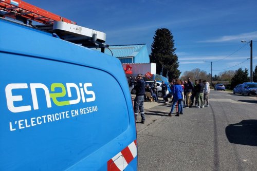 Réforme des retraites : les salariés en grève d'Enedis bloquent le site de Nîmes, seules les interventions urgentes sont assurées