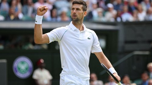 Wimbledon 2022 : Novak Djokovic renverse Jannik Sinner et se qualifie en demi-finale