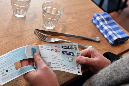 Pourquoi les tickets restaurant papier sont de plus en plus refusés
