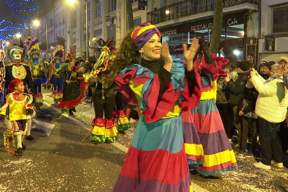 EN IMAGES. « C’est un super moment tous les ans. » Nouveau succès pour la cavalcade de la Saint-Sylvestre à Saintes