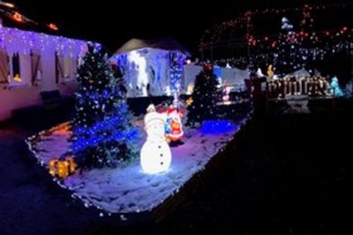 Noël : La maison illuminée de Cyrille Laborde accueille 8 000 visiteurs chaque année