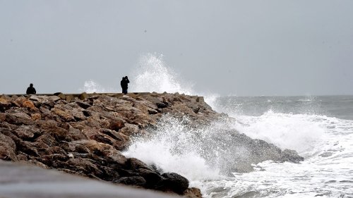La vigilance orange pour "vagues-submersion" levée dans l'Hérault, l'Aude et les Pyrénées-Orientales
