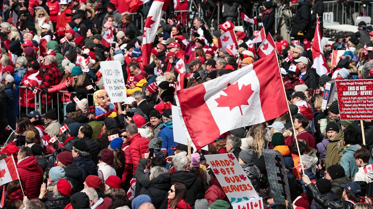 Le mouvement "Elbows up", nouveau cri de ralliement des Canadiens contre les attaques de Donald Trump