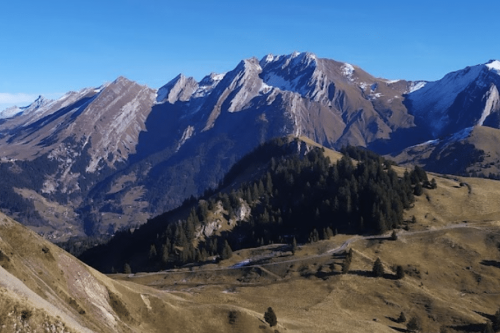 Haute-Savoie : une femme de 32 ans décède lors d’une randonnée en montagne
