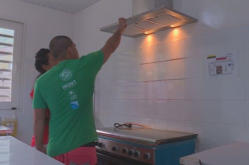 Des laboratoires alimentaires : entre sécurité sanitaire et espace de préparation culinaire - Polynésie la 1ère