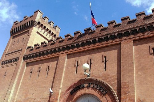 Toulouse : les 150 ans de la prison Saint-Michel racontés en photos dans un ouvrage édité par le comité de quartier