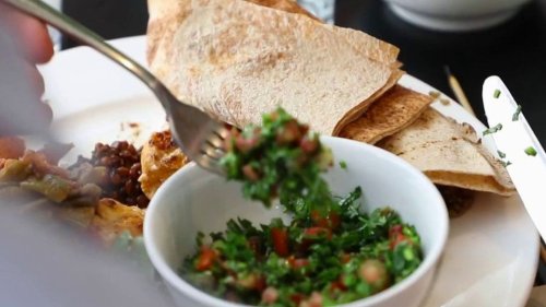 Cuisine : le taboulé, emblème national au Liban