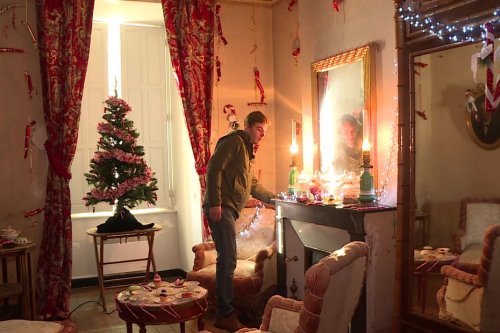 VIDÉO. Propriétaire du Château de Tiregand à 25 ans, Louis Guyot veut rallumer la magie de Noël