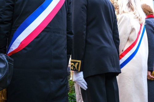 "Être maire est la plus belle fonction du monde, mais c’est devenu l’une des plus difficiles", 30 % des maires démissionnent