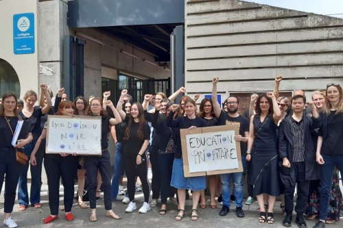 "Ces élèves ne reçoivent pas ce à quoi ils ont droit en matière d’égalité des chances" : des professeurs mobilisés près de Lyon