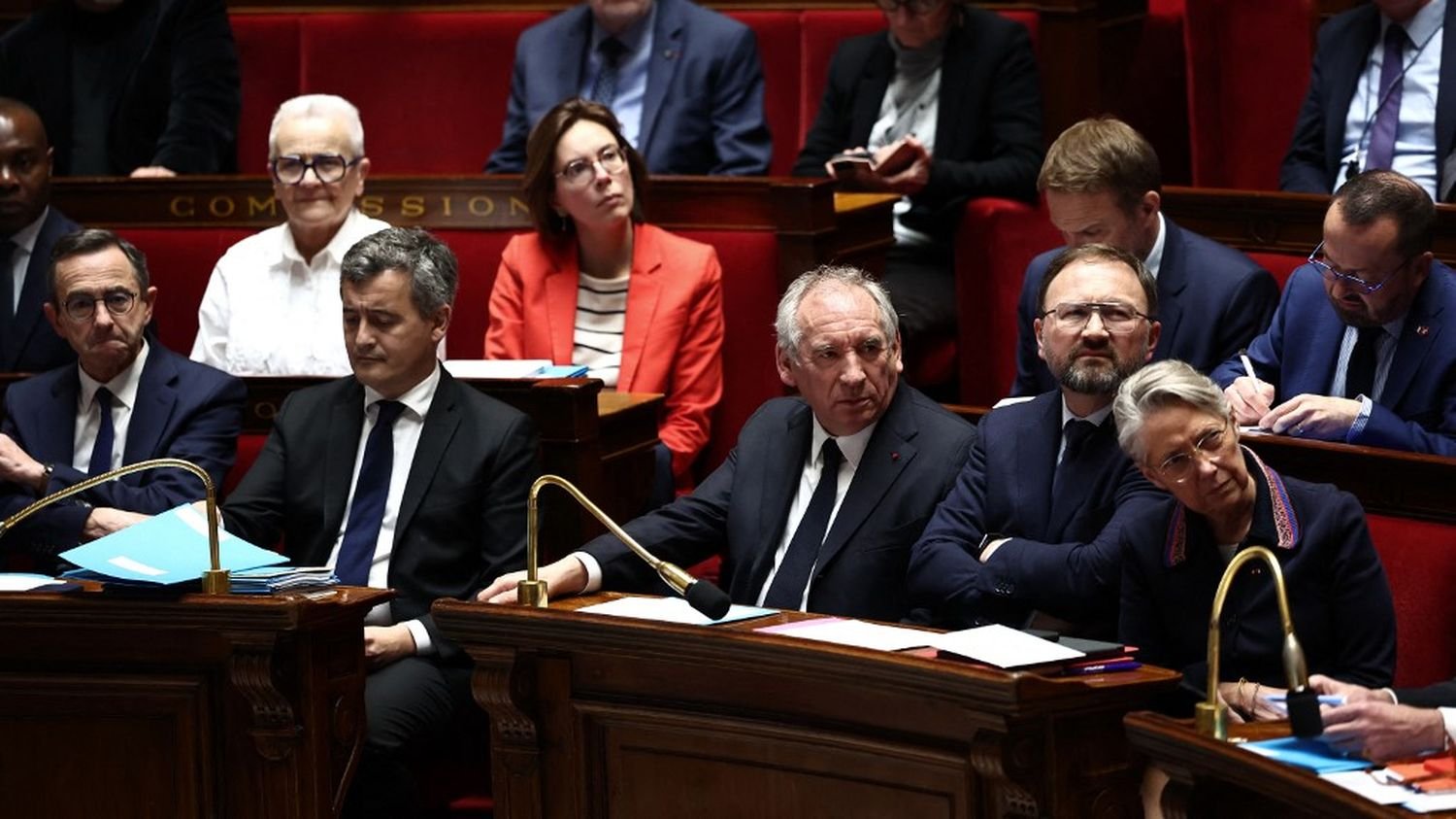 Condamnation de Marine Le Pen : le Premier ministre ouvre la porte à une "réflexion" au Parlement pour faire évoluer la loi sur l'exécution provisoire