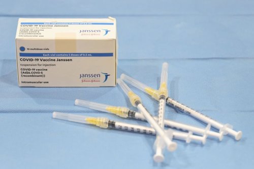 Vaccin Covid : faut-il faire une troisième dose si on a été vacciné avec Janssen ?