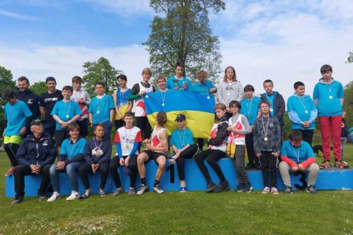 Guerre en Ukraine : dix jeunes kayakistes ukrainiens réfugiés à Lille depuis mars "vont très bien" et se préparent au championnat de France