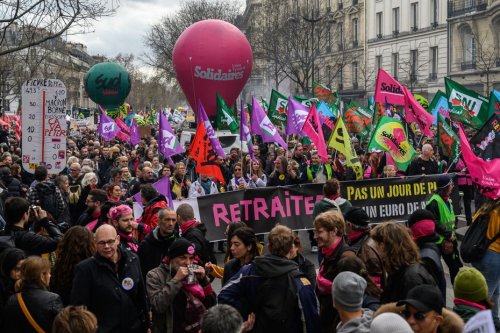 DIRECT. Manifestation contre la réforme des retraites : 450 000 manifestants dans les rues de Paris selon la CGT