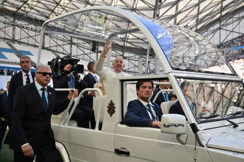 Pape à Marseille : un Vélodrome plein et une messe exceptionnelle en clôture de la visite papale
