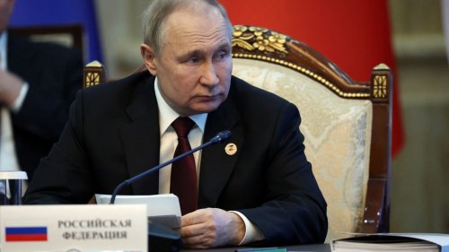 Guerre en Ukraine : il faudra "au final trouver un accord" pour mettre fin au conflit en Ukraine, estime Vladimir Poutine