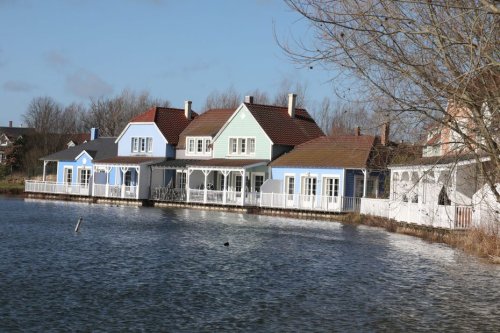 Aisne : 238 propriétaires de cottages au Center Parc de l’Ailette poursuivent en justice le groupe Pierre et Vacances