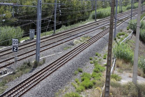 Suite au déraillement d'un train de marchandise, la circulation ferroviaire devrait être coupée tout le week-end entre Vierzon et Châteauroux