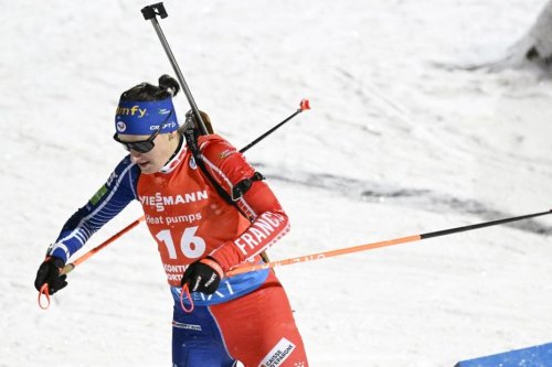 Biathlon : Julia Simon termine troisième du sprint d’Hochfilzen et prend le dossard jaune de la Coupe du monde