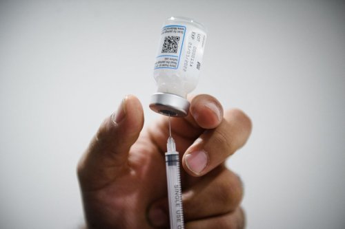 Vaccination contre le Covid : les acouphènes, un effet secondaire du vaccin qui peut rendre la vie impossible