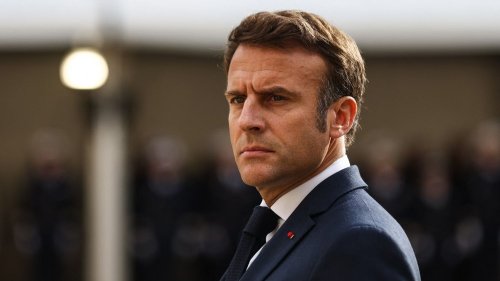 Vrai ou fake Emmanuel Macron aurait-il le droit de se présenter à une troisième présidentielle consécutive ?