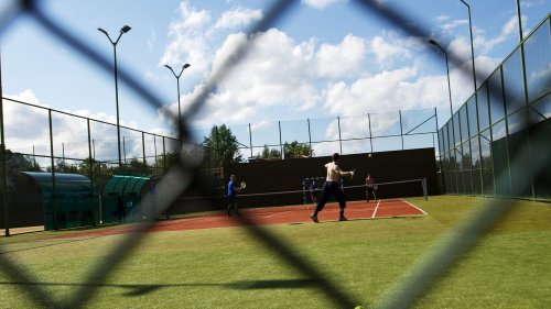 Reportage "Le tennis, Roland-Garros, ce ne sont plus vraiment des priorités" : l'autre vie de ce responsable de la fédération ukrainienne de tennis désormais au cœur d'un réseau humanitaire