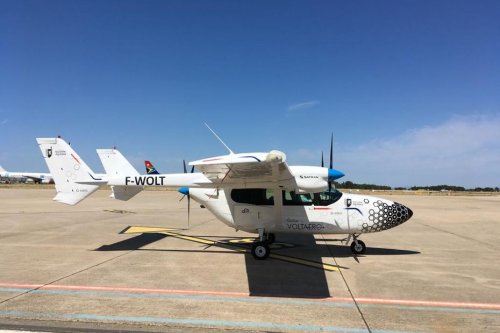 Un avion hybride fait escale à Nîmes et à Toulouse