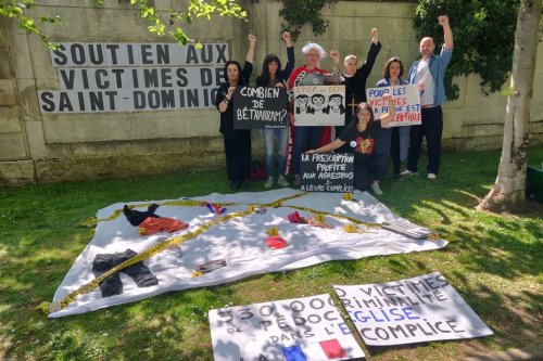 "Qu'a fait l'Institution depuis la révélation des faits ? Rien" : une action devant l'établissement Saint-Dominique de Neuilly en soutien aux élèves victimes de violences