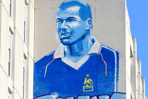 Zidane revient à la Castellane, son quartier Nord de Marseille