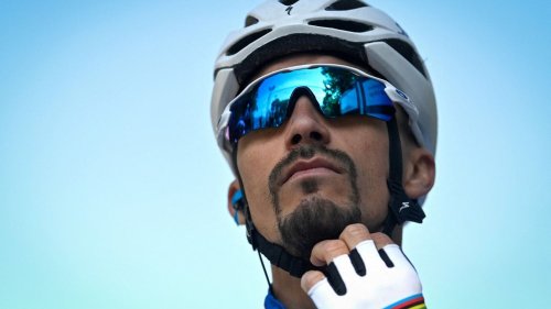 Cyclisme : "Physiquement, je suis pas mal", estime Julian Alaphilippe à une semaine du Tour de France