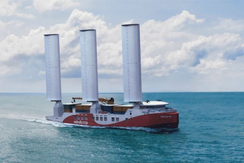 "On sera l'anti-modèle des monstres d'aujourd'hui" : le premier porte-containers à voile au monde entre en construction