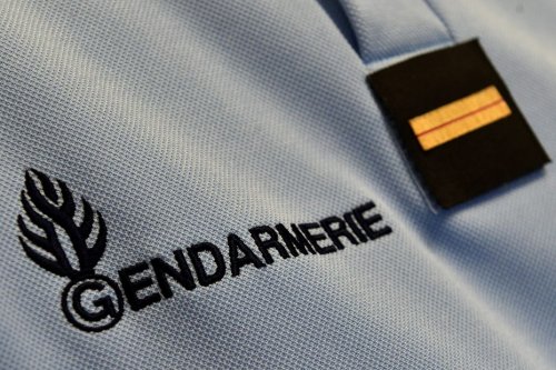 Gironde : le commandant de la compagnie de gendarmerie de Langon refuse d'être vacciné, il est muté en Ile-de-France