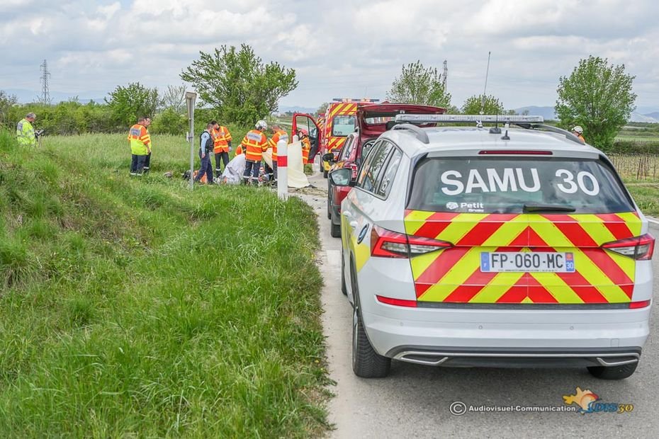 Un motard tué dans une collision avec un tracteur sur une route départementale