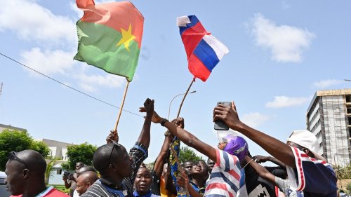 Putsch au Burkina Faso : six militaires du GIGN envoyés pour assurer la protection de l'ambassade française et de l'ambassadeur Luc Hallade