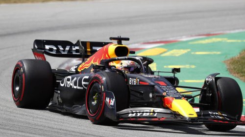 F1 : Max Verstappen s'offre le Grand Prix d'Espagne et la tête du championnat après l'abandon de Charles Leclerc