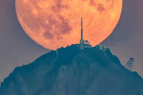 VIDEO. Le Pic du Midi entre ciel et terre, les magnifiques images d'un photographe amateur
