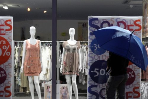Sobriété énergétique : Tours met en garde les commerçants qui ne respectent pas la loi sur l'éclairage