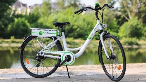 "Pour recharger, on a uniquement besoin que la roue tourne" : un Loirétain invente le tout premier vélo électrique sans batterie