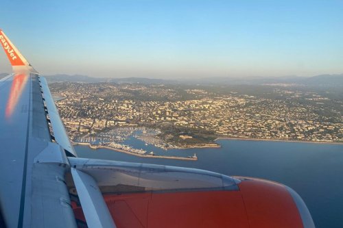 "C'était le pire vol que j'ai pu prendre" : la panique d'un passager après deux atterrissages ratés à l'aéroport de Nice