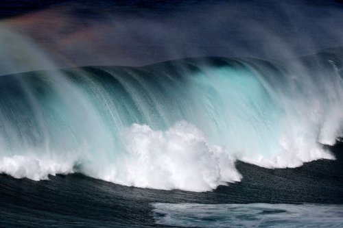 Six personnes meurent noyées : un week-end de Pâques dramatique en Australie, frappée par des vagues gigantesques
