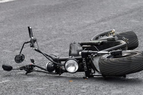 Un adolescent de 16 ans grièvement blessé dans un accident de la route : il était à mobylette et a été heurté par une voiture