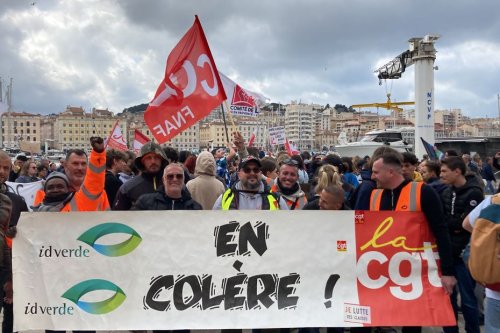 DIRECT. Manifestations contre la réforme des retraites du 23 mars : cortèges denses à Marseille comme à Nice, suivez notre direct en vidéo