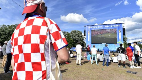 Coupe du monde de foot 2022 : après Paris, Marseille, Bordeaux ou Strasbourg, Saint-Etienne ne diffusera pas de match sur écrans géants