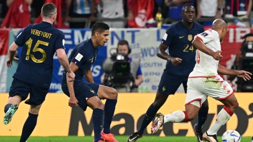 Coupe du monde 2022 : Varane transparent, des "coiffeurs" décevants, Konaté en cache-misère... Les notes des Bleus face à la Tunisie
