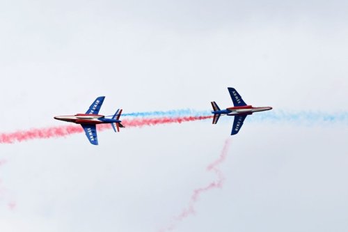 Il raconte le crash des deux avions de la patrouille de France : "j'ai vu des débris voler"
