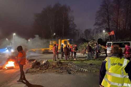 Réforme des retraites. À Brest, le blocage du centre de traitement des déchets, tient bon