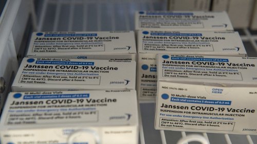 Covid-19 : il n'existe pas de lien à ce stade entre des cas de thrombose et le vaccin de Johnson & Johnson, estiment les autorités sanitaires américaines