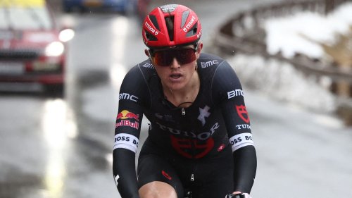 Paris-Nice : l'Australien Michael Storer remporte la septième étape, sous la pluie, à Auron