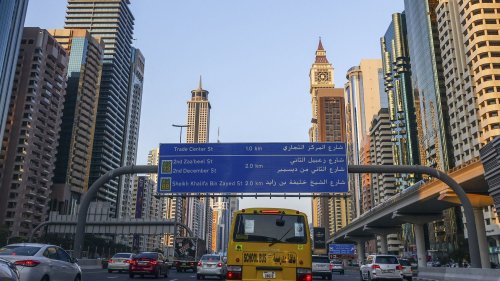 Reportage COP28 : à Dubaï, "paradis des influenceurs" bâti sur l'or noir, des expatriés rêvent d'une vie plus sobre
