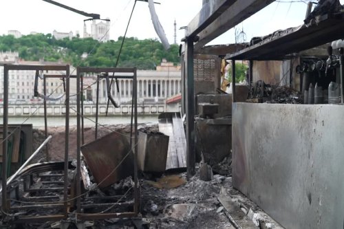 À Lyon, la célèbre buvette Saint-Antoine ravagée par un incendie